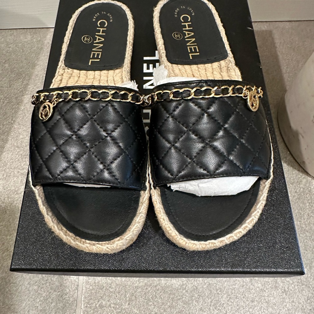 Chanel espadrilles - Picture 2 of 4